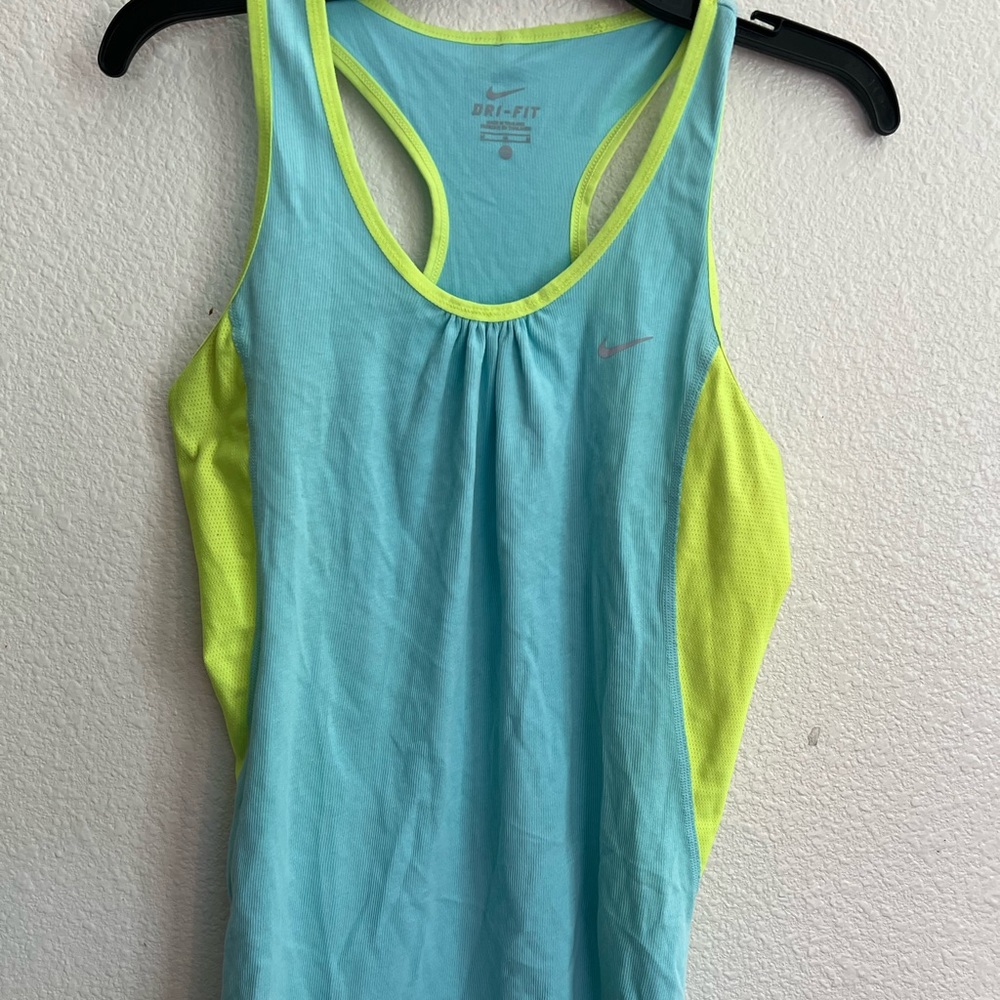 Nike dri fit tank‎